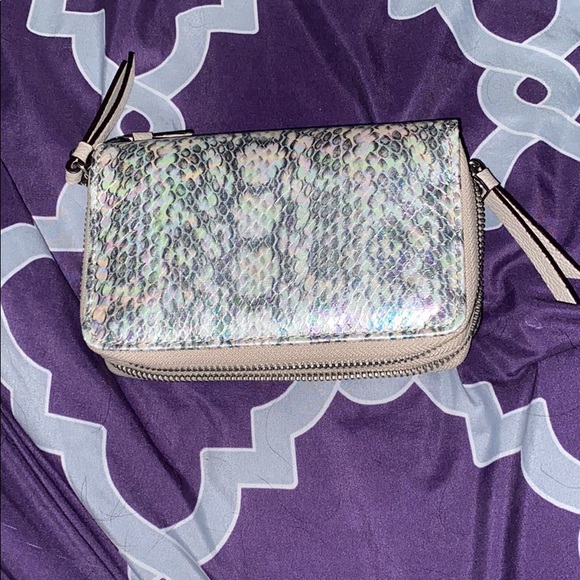 Wallet with strap - Picture 2 of 4